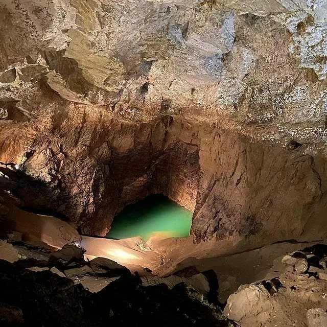 Абхазия. новоафонская пещера: описание и фото :: syl.ru