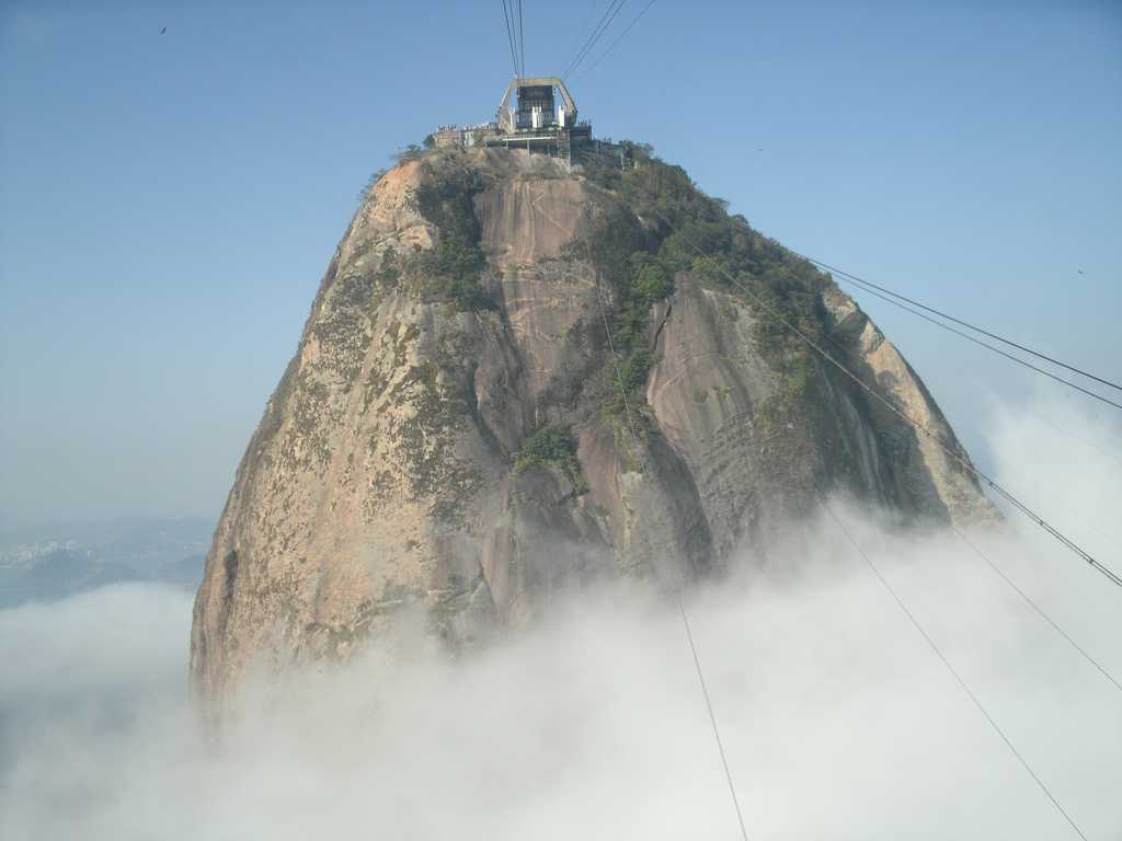 Смотровая площадка на горе корковаду (рио-де-жанейро, бразилия)