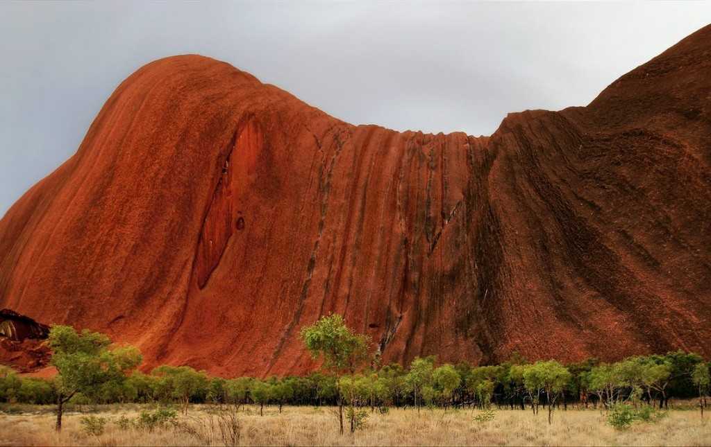 Гора улуру в австралии: где находится, как добраться, фото, отзывы туристов