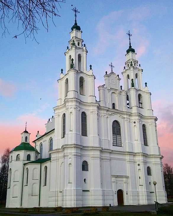 Софийский собор в полоцке: история и описание, адрес,строительство и архитектура, праздники и святыни