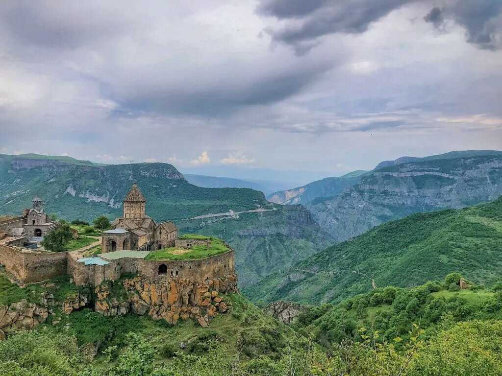 Почему символ армении, гора арарат, находится на территории современной турции - 1rre
