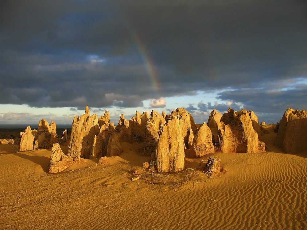 Фото Пустыни Пиннаклс в Австралии Большая галерея качественных и красивых фотографий Пустыни Пиннаклс, которые Вы можете смотреть на нашем сайте