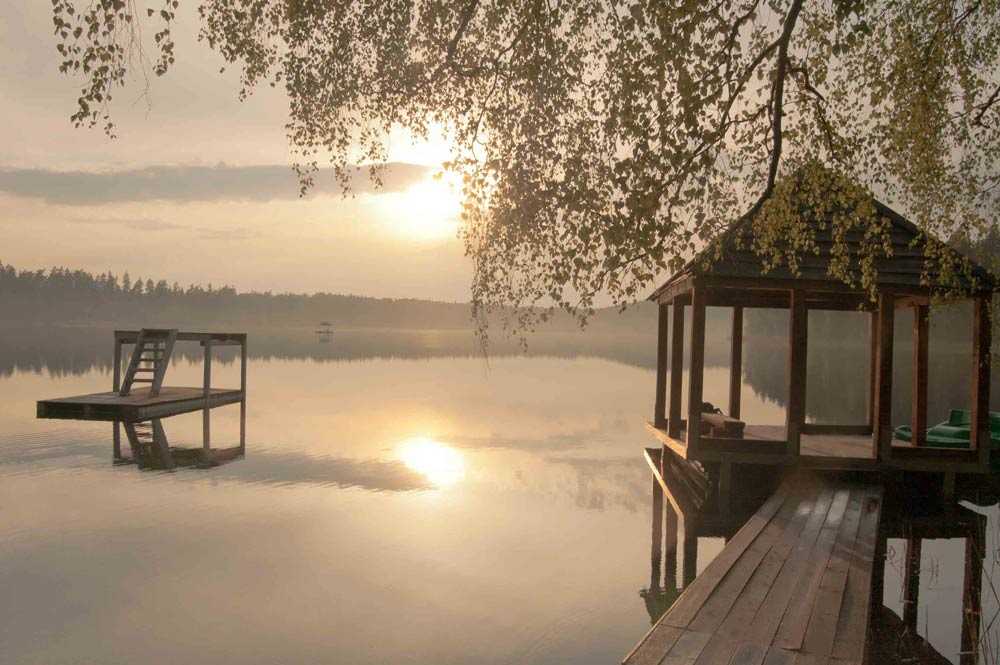 Фото озера Нарочь в Беларуси. Большая галерея качественных и красивых фотографий озера Нарочь, которые Вы можете смотреть на нашем сайте...
