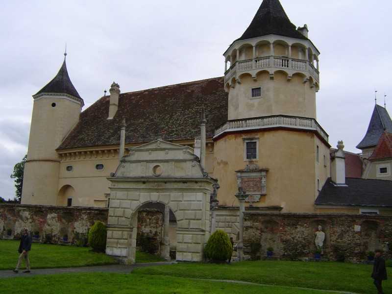 Замок роз - розенбург