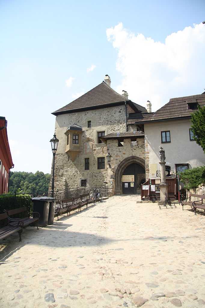 Замок роз — розенбург