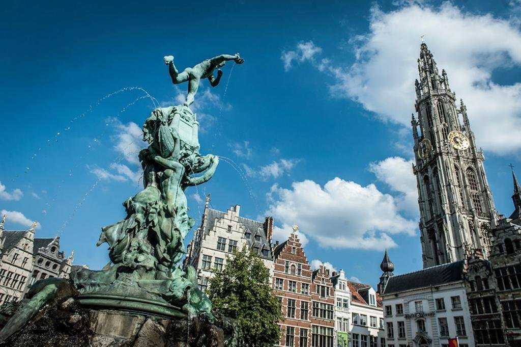 Архитектура и памятники брюсселя (бельгия): фото, рейтинг 2021, отзывы, адреса, расположение на карте