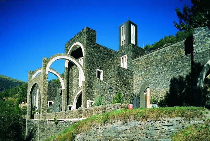 Монастырь меричель (santuari de meritxell) описание и фото - андорра: канилло