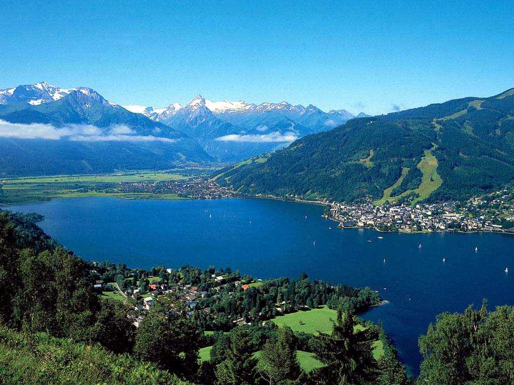 Сказочное зеленое озеро в австрии