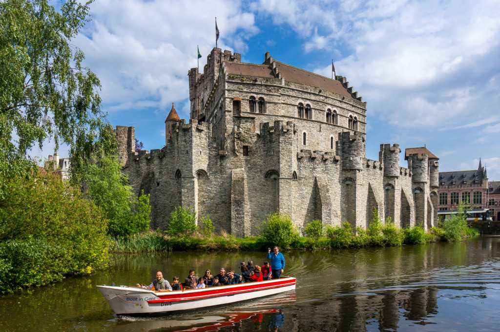 Замки в бельгии - фото, описание замков в бельгии