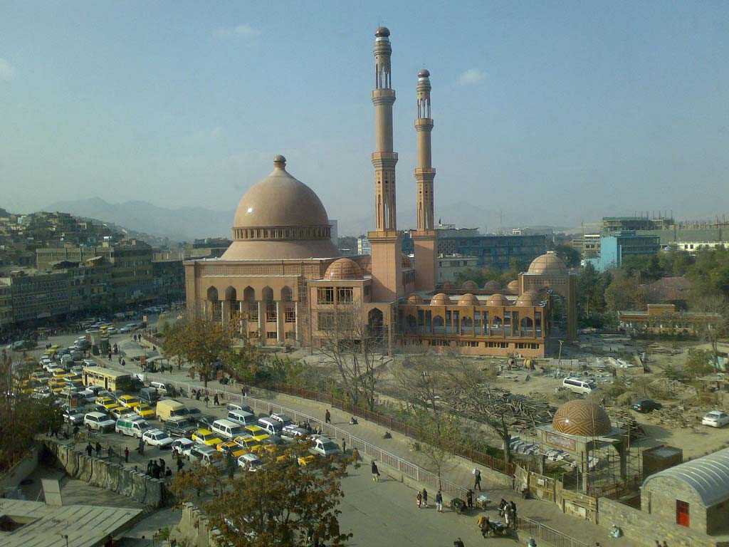 Кабул — столица и самый крупный город Афганистана Стоит на реке Кабул Находится на высоте 1800 метров над уровнем моря