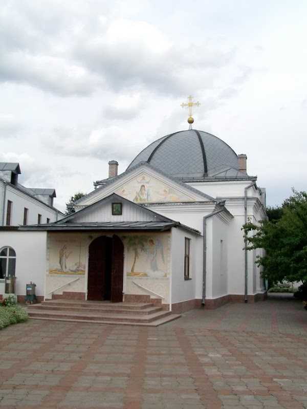 Могилевский никольский монастырь: память царственных страстотерпцев