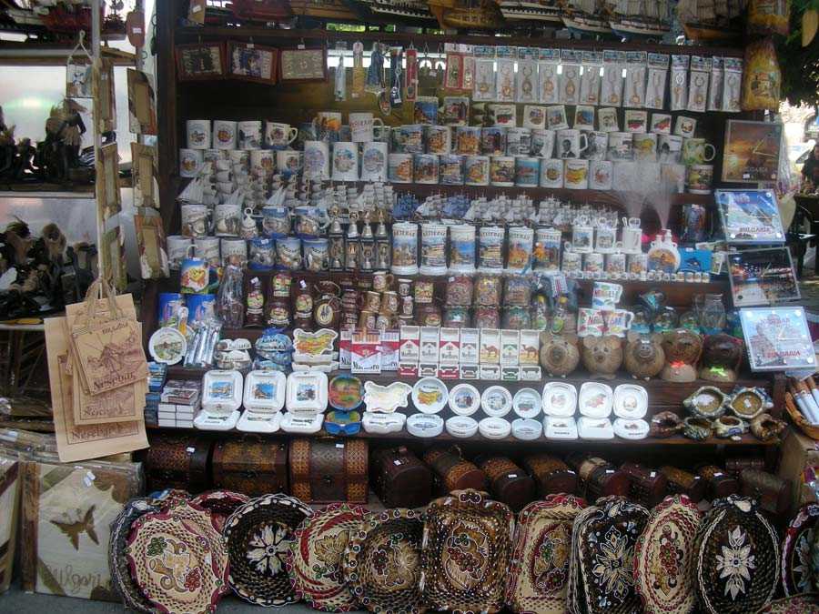 Что можно привезти из болгарии: идеи подарков и памятных сувениров