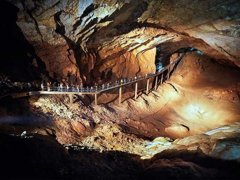 Пещера «ухо земли»