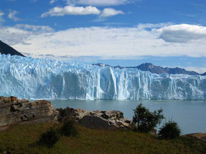 Озеро архентино: «царство разноцветных айсбергов»