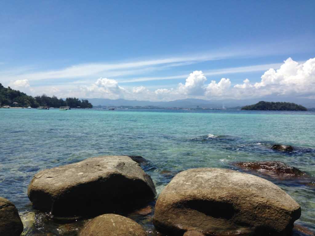 Остров борнео ☀️ где находится, отзывы туристов, достопримечательности, что посмотреть на острове, погода по месяцам, как добраться из куала-лумпур до борнео, лучшие пляжи, фото