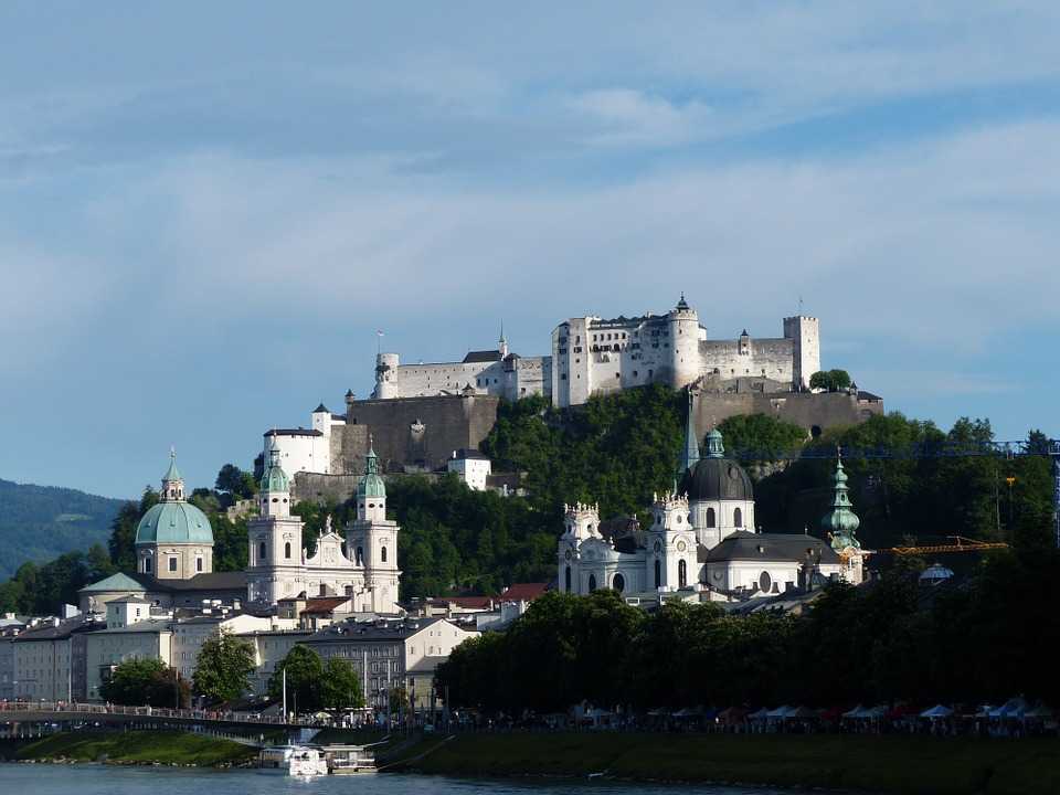 Замок хоэнзальцбург – прогулка по средневековой крепости