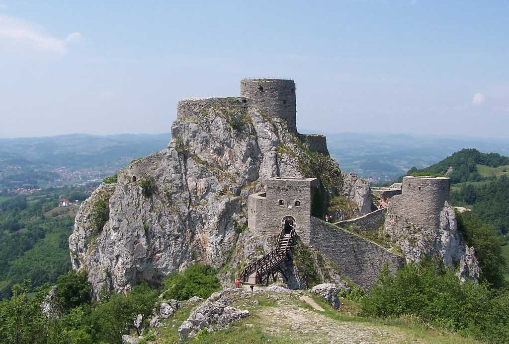 Узнай где находится Крепость Благай на карте Боснии и Герцеговины (С описанием и фотографиями). Крепость Благай со спутника