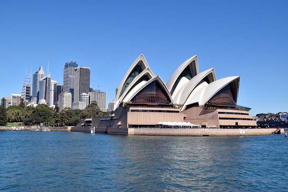 Сидней - крупнейший курортный город австралии