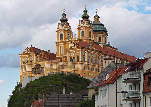 Что посмотреть  в австрии: дворцы, замки, монастыри, самые живописные места
