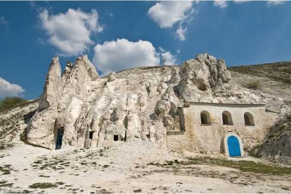 Достопримечательности болгарии, ивановские скальные церкви