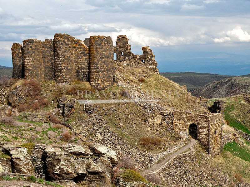 Аномальная зона горы арагац (армения)