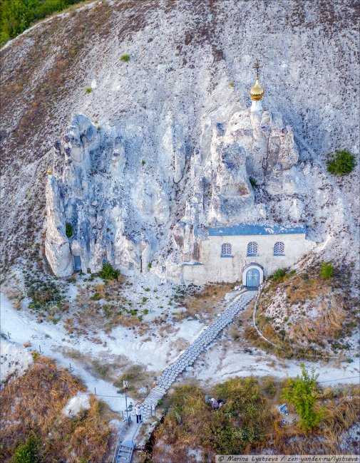 Пещерные церкви в Иваново — относящиеся к XIII веку церкви, часовни и келии, вытесанные в массиве известняковой горы и расположенные в природных пещерах этого района.