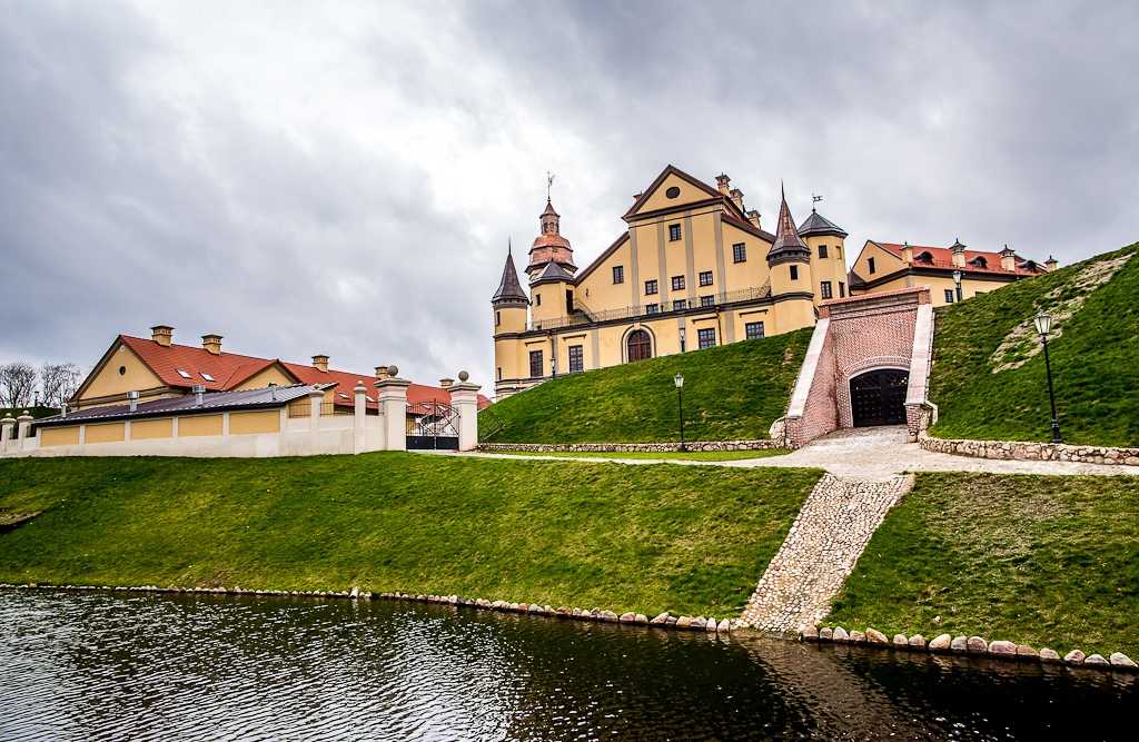 Несвижский замок: истории, секреты и легенды | беларусь