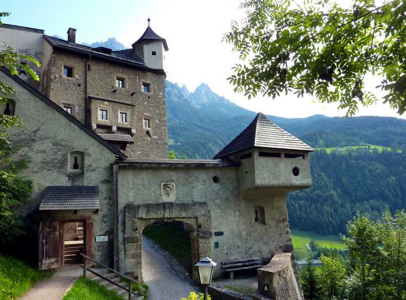 Замки в нижней австрии