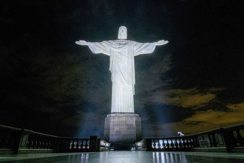 Статуя христа-искупителя в бразилии: описание и фото