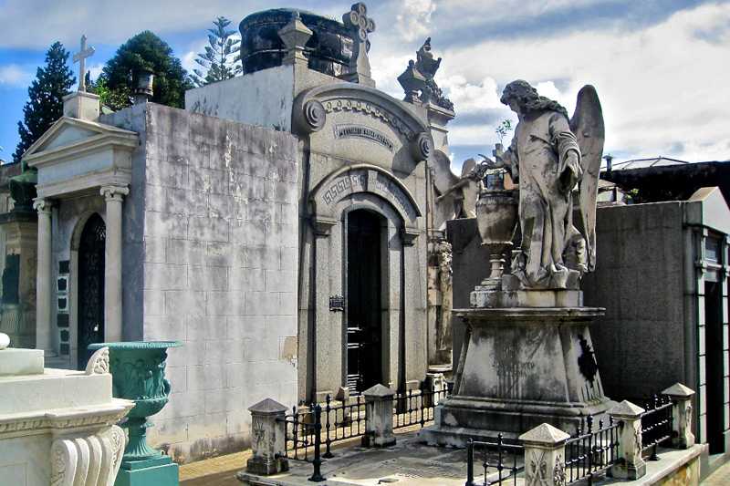 Жуткие легенды кладбища реколета (буэнос-айрес)⚡