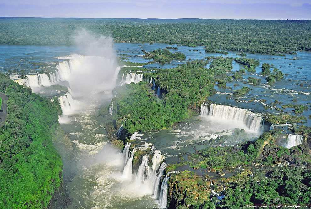 Узнай где находится Водопад Игуасу на карте Бразилии (С описанием и фотографиями). Водопад Игуасу со спутника