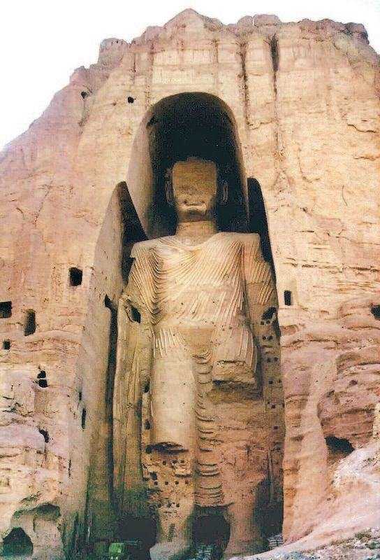 Статуи будды работы бамиана