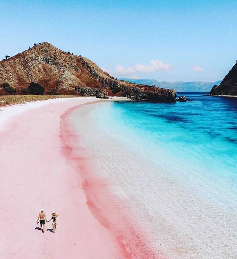 Изумительно! 8 пляжей самых необычных расцветок