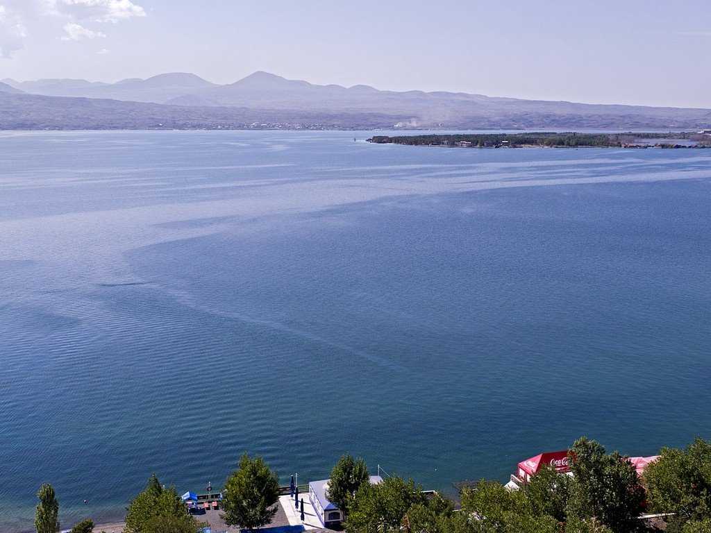 Озеро севан