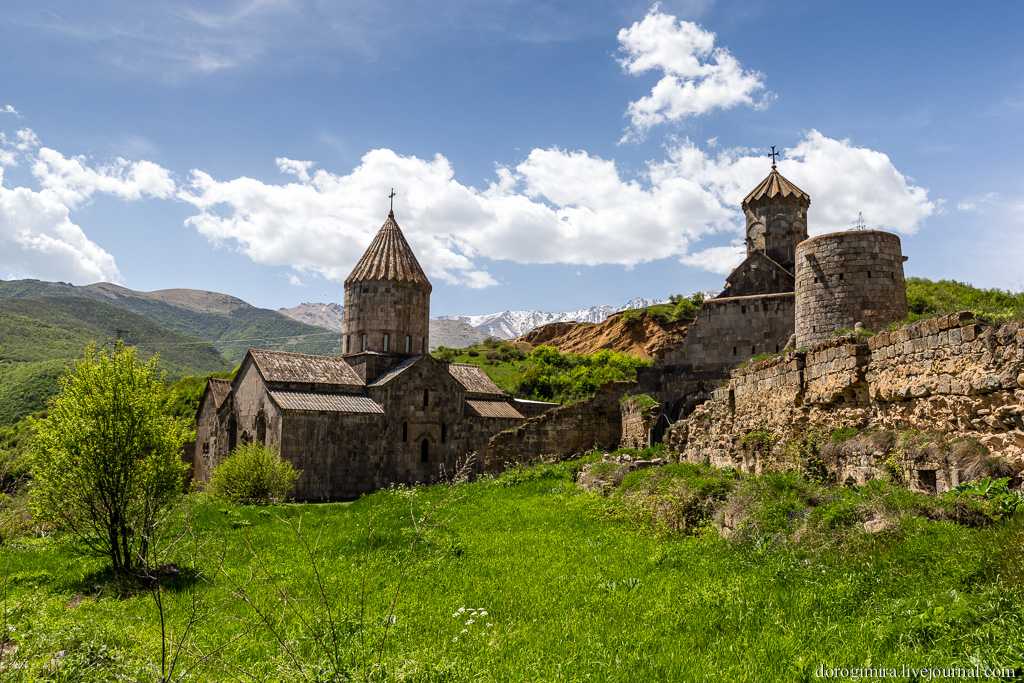 Монастыри армении: действующие мужские и женские, описания и история