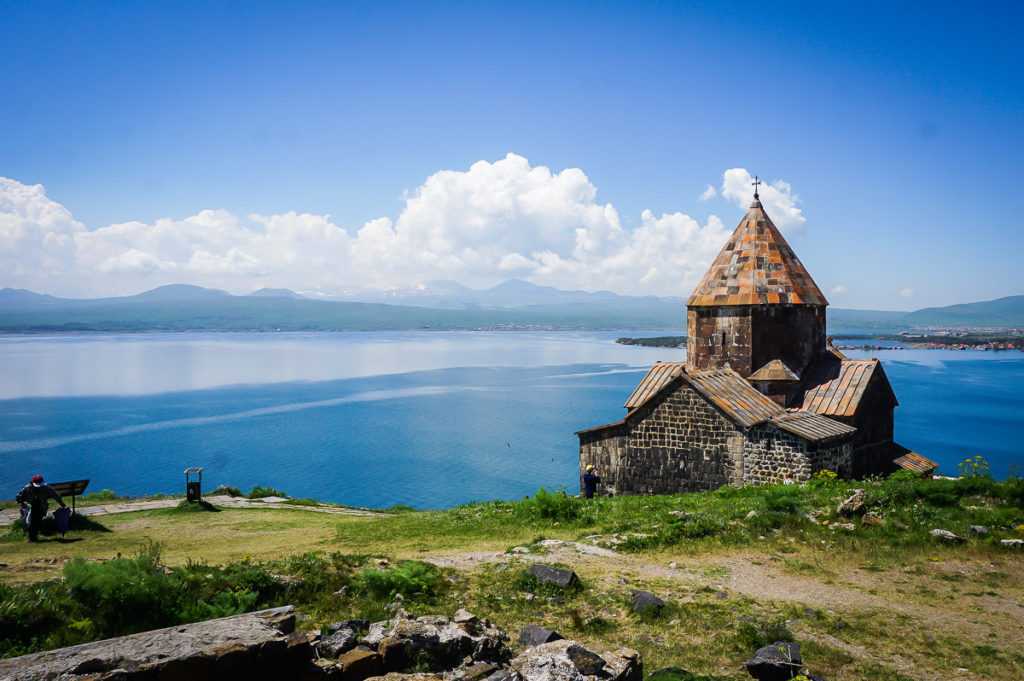 Экскурсия на озеро севан в армении: фото и где находится