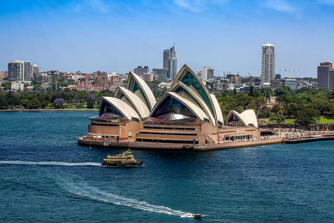 Фото города Перт в Австралии Большая галерея качественных и красивых фотографий Перта, на которых представлены достопримечательности города, его виды, улицы, дома, парки и музеи
