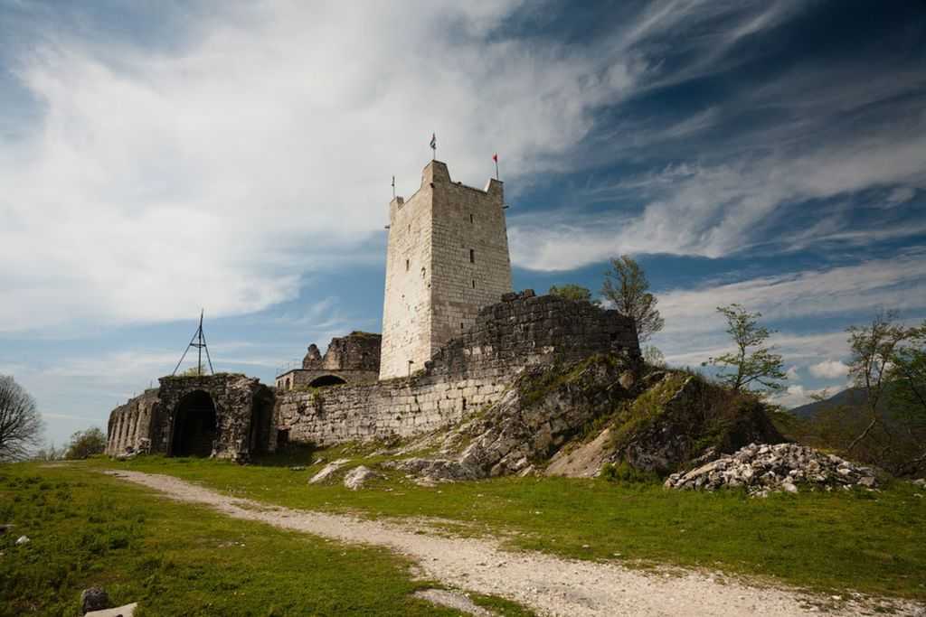 Анакопийская крепость в новом афоне: достопримечательность абхазии