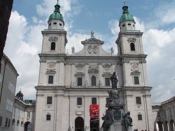 Соборы Австрии: Собор Святого Стефана, Новый собор в Линце, Старый собор в Линце