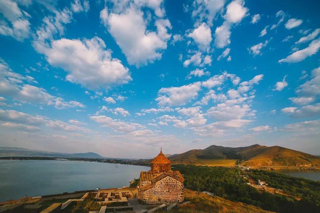 Озеро севан - lake sevan