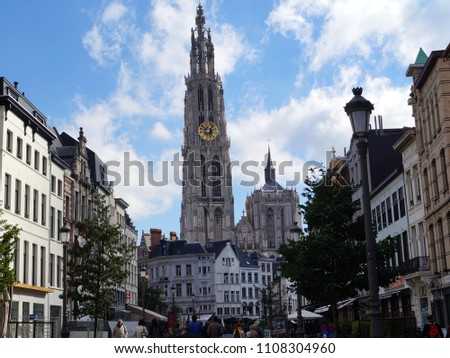Антверпен — самый большой город Фландрии и столица самой северной провинции Бельгии, центр моды и бриллиантовой индустрии...