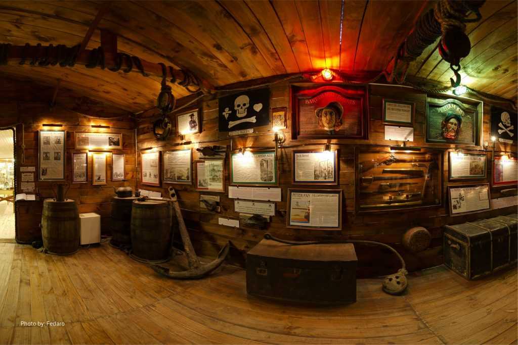 Музей пиратов — один из интереснейших музеев города Нассау, позволяющий путешественникам окунуться в атмосферу Золотого пиратского Века...