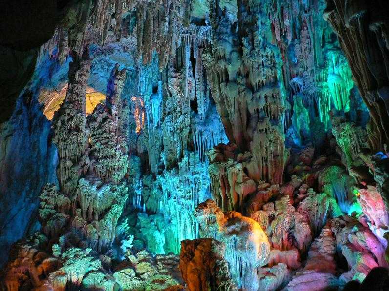 Пещеры: фото и описание