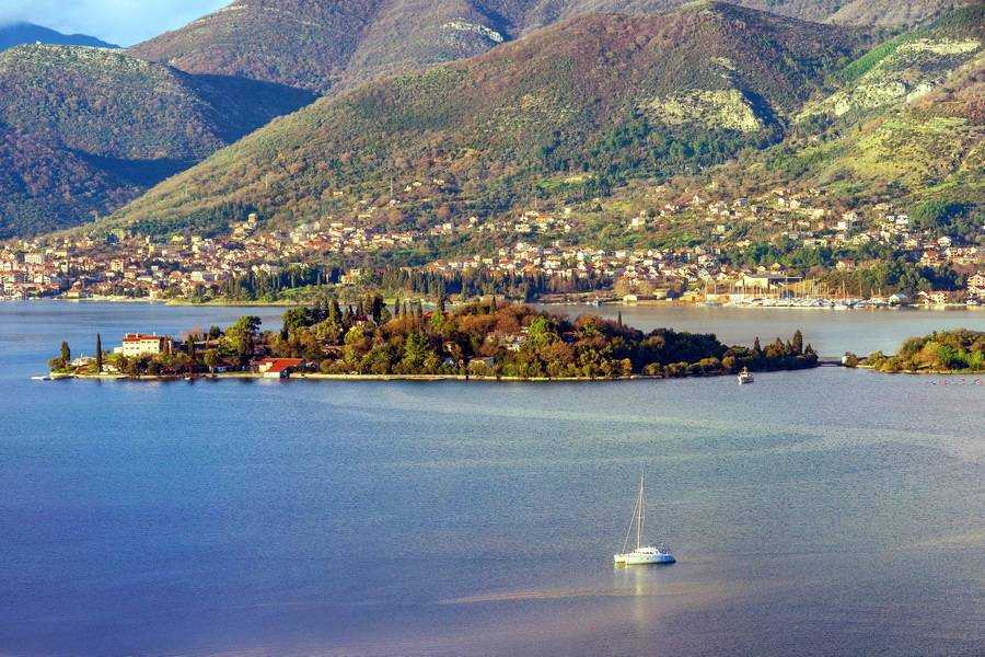 Остров цветов в черногории
