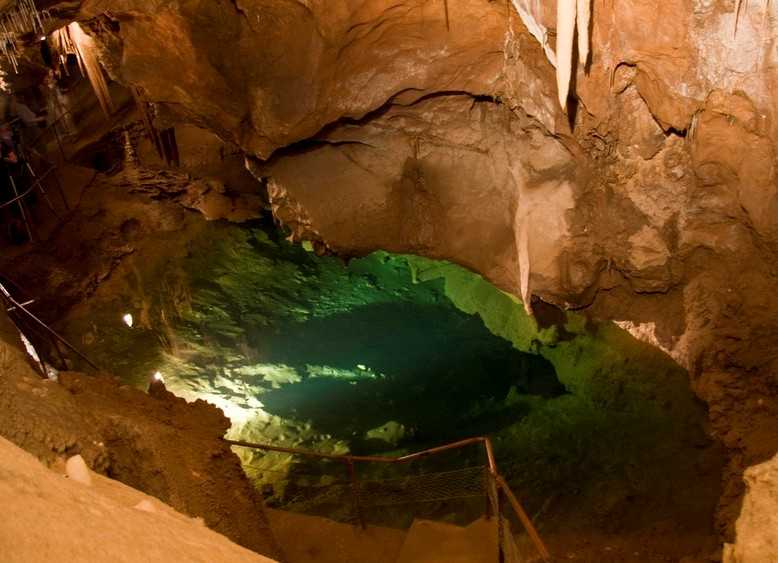 Список пещер в австралии -  list of caves in australia