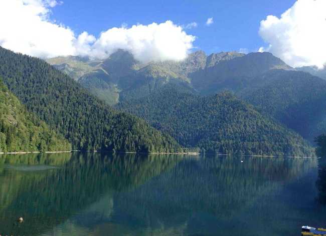 Озеро рица абхазия