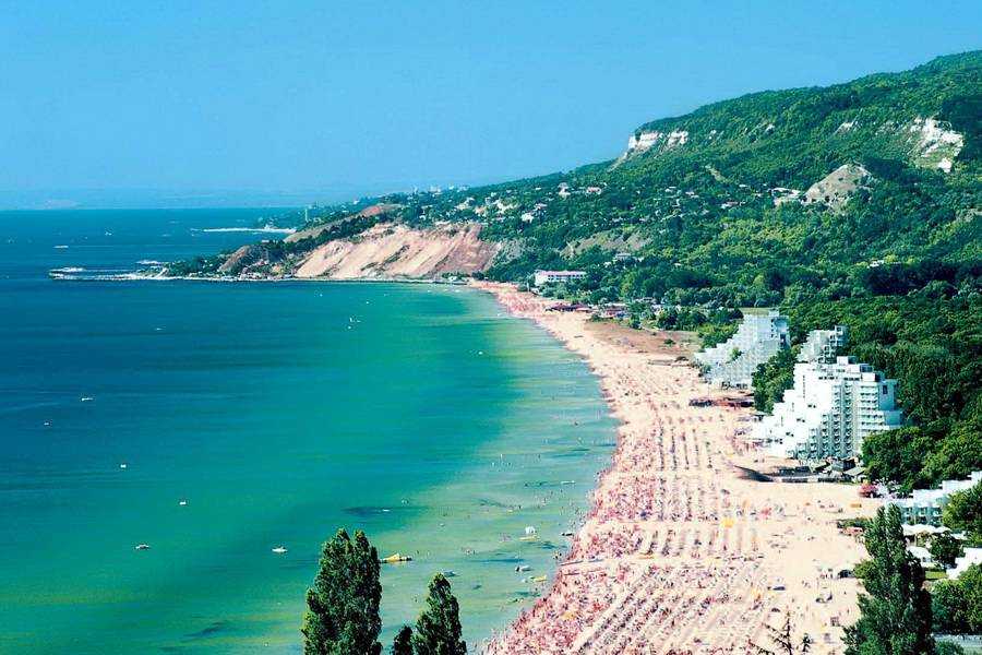 Где в болгарии широкие песчаные пляжи?