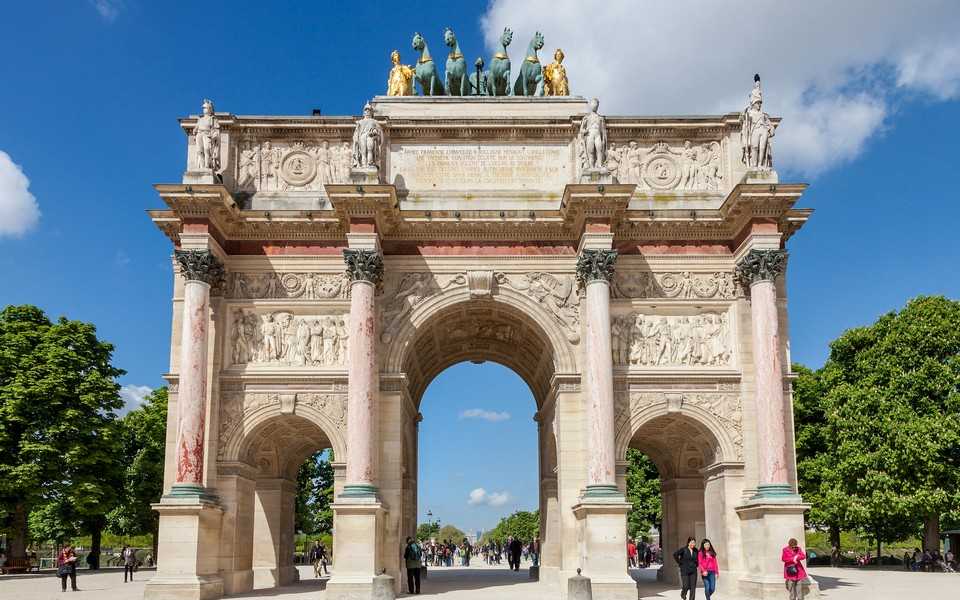 Триумфальная арка в лиссабоне