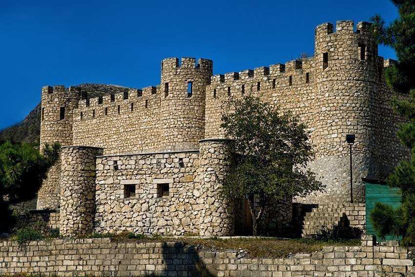 25 лучших крепостей грузии