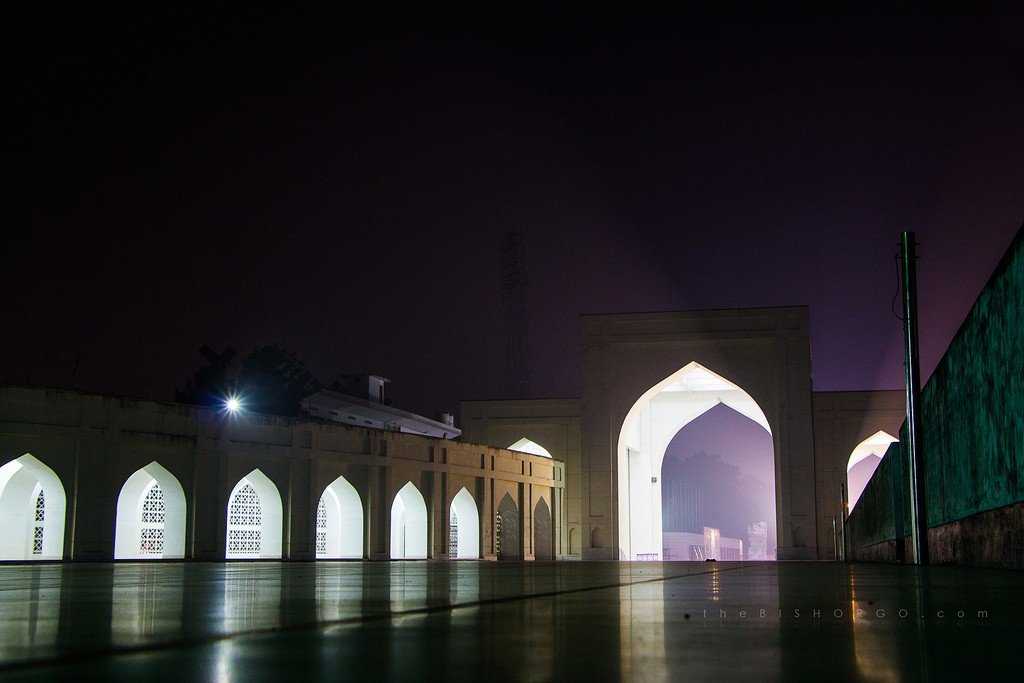 Национальная мечеть байтул мукаррам